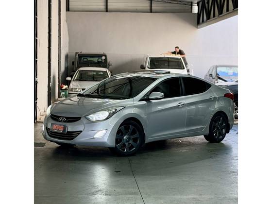 HYUNDAI ELANTRA 1.8 GLS 16V GASOLINA 4P AUTOMÁTICO HYUNDAI ELANTRA 1.8 GLS 16V GASOLINA 4P AUTOMÁTICO